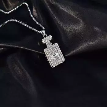 Ожерелье в виде флакона духов с бриллиантами, женский тренд, хип-хоп, не выцветает, декоративная осенне-зимняя универсальная цепочка для свитера