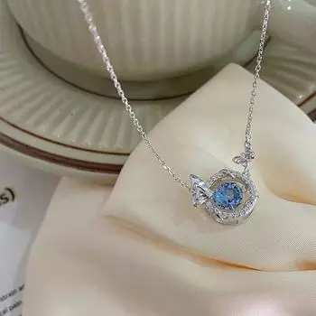 Ожерелье в виде рыбы-бабочки с оригинальным дизайном и женственным настроением, представляющее собой легкий роскошный и высококачественный аксессуар для шеи, а также цепочку на ключицу