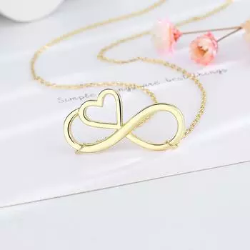 Ожерелье Женские Ins Ins Простые и простые 8-словные Love Niche Design Ощущается модным и универсальным Легкая роскошная ключичная цепочка