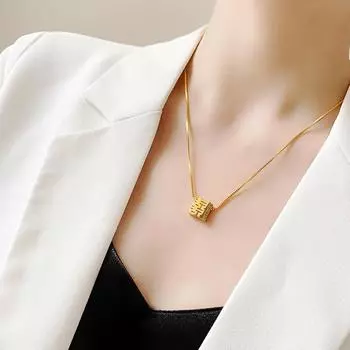 Ожерелье Женский китайский стиль полый квадратный Xi иероглиф Fu бренд кулон не выцветает