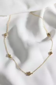 Ожерелье золотого цвета с 5 клеверами