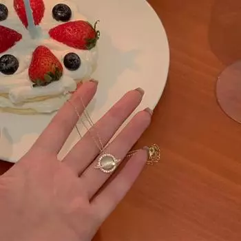 Ожерелья из нержавеющей стали с цирконием и планетой Сатурн для женщин и девочек, модные колье золотого цвета с кристаллами лунного камня, ювелирные изделия, подарки золотой