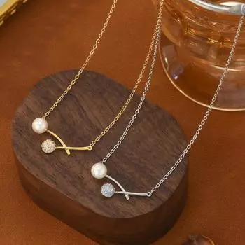 Ожерелья Популярные аксессуары Простой дизайн Жемчужная крестообразная ключичная цепочка для женщин Подвески Модные винтажные кулоны Ювелирные изделия