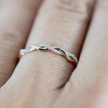 Padat 925 Perak Mewah Warna Emas Mulia Sporty Gaya Kasual Wanita Aksesoris Cincin dengan Kecil Kubik Zirkon Batu Cincin Jari 10
