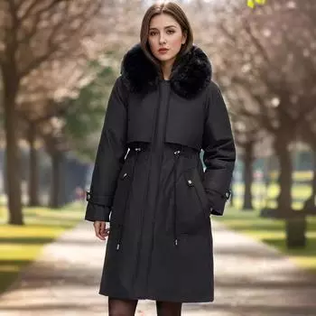 Пай преодолевает женскую моду на модели длиной до колена, носит больше одежды и новые зимние подкладки с открытым лицом и большими меховыми воротниками M