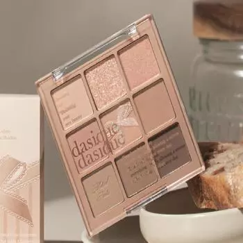 Палетка теней Dasique 24. Приглушенные орехи 7,5г