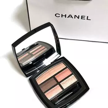 Палитра теней для век Chanel Les Beiges Healthy Glow Natural, 1 шт., классная