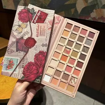 Палитра теней для век Rose Love Letter 32 цвета Earth Desert Series с матовым блеском и перламутровым оттенком