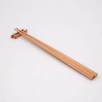 Палочки для еды из восьмиугольного кедра Ominato Bunkichi Shoten Akita, отделка рубанком, подставка для палочек Kumiko в комплекте - -