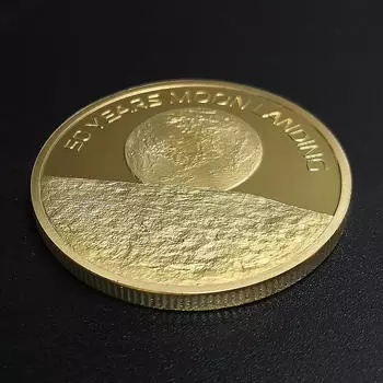 Памятная монета «Высадка на Луну», сувенирные подарки