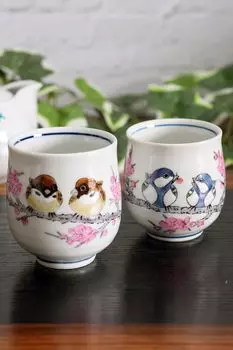 Пара японских чайных чашек Кура, стильная посуда Кутани, парная чайная чашка, чайная пиала, японская марка столовой посуды, сделано в Японии, воробей/синица белый