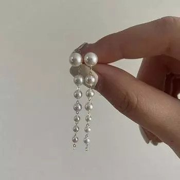 Пара сережек-гвоздиков с жемчужными кисточками для женщин. Легкие, роскошные, элегантные, универсальные серьги и серьги высокого класса в стиле французского ретро.