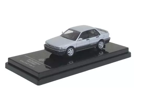 PARAGON масштаб Mitsubishi Galant 1988 Grace Silver RHD 1/64 VR-4 Серебристый/Шато