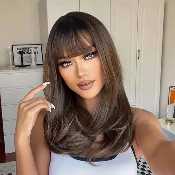 Парики средней длины с челкой, синтетические накладные волосы, натуральный омбре, блондинка, коричневая волна, парик боб для женщин, парик из термостойкого волокна коричневый