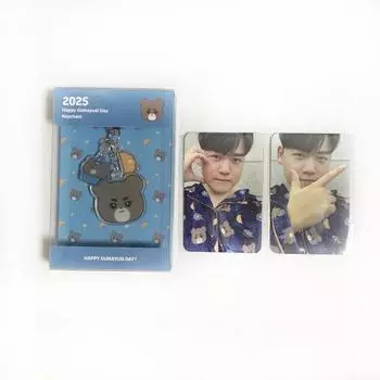 Партия) T1 T1 Kumayushi Gumayusi День рождения Брелок + ключ Брелок Foca + пижама Четыре