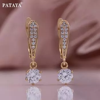 PATAYA Нежные серьги-капли цвета розового золота с белым искусственным цирконом в процессе микрозакрепки