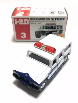 Патрульный автомобиль Tomica Toyota Mega Cruiser, первый серийный номер продукта 003