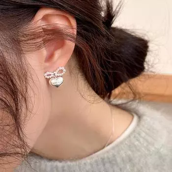 Pearl Bow Love Stud Earrings Women S Niche Design Sense Personality Fashion Temperament Elegant Versatile Earrings
