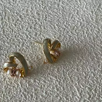 Pearl Love Drop Glaze Hollow Stud Earrings Sweet Girlish Exquisite Small Earrings Light Luxury High-End Earrings