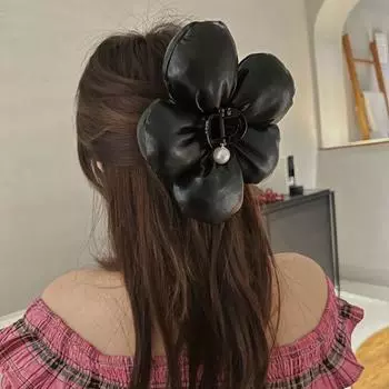 Pearl Scrunchies Shark Clip Exquisite Exaggerated Crab Clip Sponge Puff Flower Hair Claw Lady серебряный