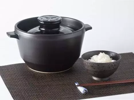 Печь Hachiemon Kiln Aritayaki Рисоварка Direct Friendly Ultimate Rice Pot HACHI 3 Cup Плита Сделано в Японии Патент на использование в офисах Fire/Microwave чёрный