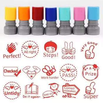 Печать комментариев на английском языке Долговечные чернила Использование штампа комментариев на английском языке Несколько вариантов цвета Инструмент оценки учителя