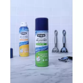Пена для бритья Daiso Schick Shave Guard Sensitive Lime 210 г