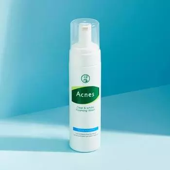 Пенящееся средство для умывания Acnes Clear & White 150 мл