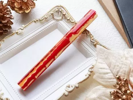 Перьевая ручка WANCHER Kaleido Queen Перьевая ручка KALEIDO QUEEN 8 Square Column Art Collection Перьевая ручка/Sunset [Wancher Pen] (М Средний)