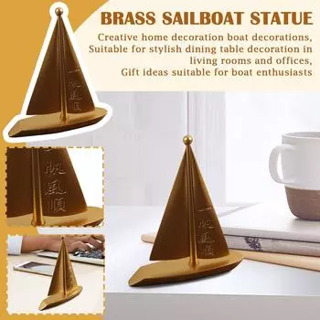 Перед элегантными золотыми парусами — барная стойка, украшенная латунью, изделия ручной работы и украшения, а также столешница в гостиной One Size