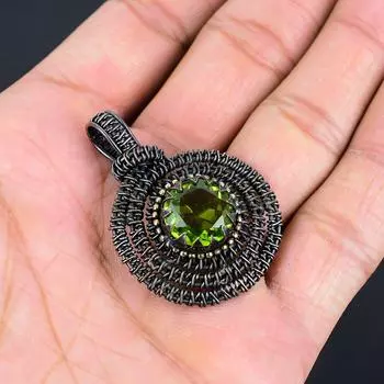 Перидот драгоценный камень ручной работы медная проволока обертка потрясающий кулон для любви 1.77 Inches зелёный