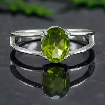 Перидот Кольцо с драгоценным камнем Стерлингового серебра 925 пробы Твердый зеленый камень Модные массивные кольца для женщин Идея подарка Ювелирные изделия с драгоценными камнями 4,8 г приблизительно 5