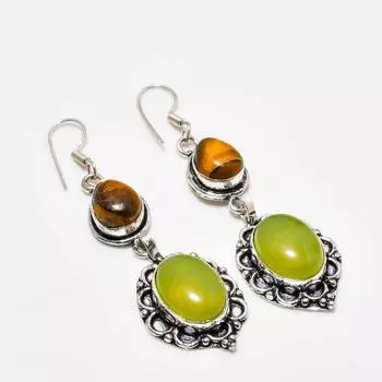 Серьги с драгоценным камнем тигровый глаз и перидотом, посеребренные 925 пробы, 2,65 дюйма