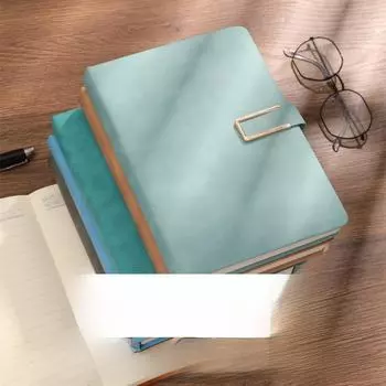 Персонализация офисного блокнота формата А5 с пряжкой-логотипом