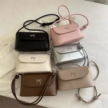 Персонализированная сумка через плечо Красивая модная бабочка Популярная текстура Повседневная маленькая квадратная сумка чёрный