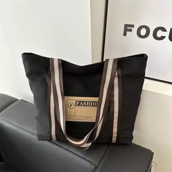 Персонализированная универсальная модная холщовая сумка женская с высокой текстурой 2024 зима новый нишевый дизайн сумка через плечо подмышку чёрный