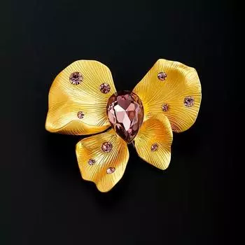 Персонализированная брошь «Танец бабочки» из кристаллов, роскошный дизайн для женщин высшего класса, брошь «бабочка», изысканный темперамент булавки, аксессуары для костюма