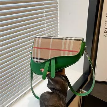 Персонализированная модная женская сумка, новая модная сумка-мессенджер особой формы, 2024, новая трендовая клетчатая контрастная сумка через плечо чёрный