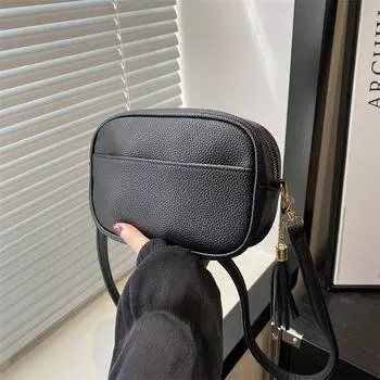 Персонализированная сумка через плечо в стиле ретро 2024 года, новый летний тренд, женская сумка, модная маленькая квадратная сумка, сумка-мессенджер с нишевым дизайном чёрный