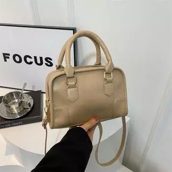 Персонализированная женская сумка через плечо 2024 года, новая модная простая сумка, повседневная корейская версия, маленькая квадратная сумка, ретро-сумка-мессенджер чёрный