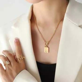 Персонализированное квадратное фирменное треугольное ожерелье с инкрустацией из циркония, геометрической пряжкой Ot, титановой сталью, покрытой 18-каратным золотом, цепочкой на ключицу