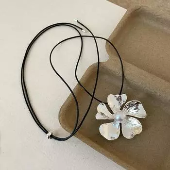Персонализированное регулируемое ожерелье с цветочным жемчугом для женщин, простой дизайн, модная универсальная цепочка на шею, цепочка на свитер