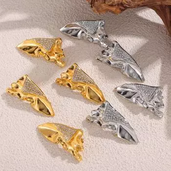 Персонализированные плиссированные серьги-гвоздики с бриллиантами, темпераментные, сладкие, прохладные, титановые, стальные, позолоченные, 18-каратное золото, серьги-гвоздики неправильной формы