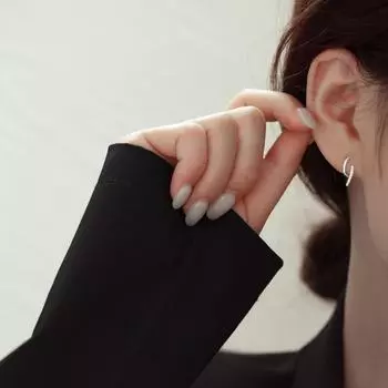 Персонализированные серьги Darts из серебра 925 пробы высокого класса - уникальные модные серьги для женщин с нишевым дизайном ES1995 белого золота