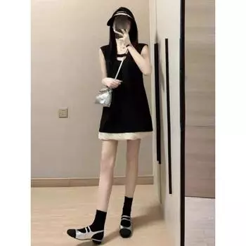 Первое маленькое черное платье MIU в этом году — это черное платье-жилет с темпераментом, контрастного цвета, А-силуэта, короткое, летнее. S- (can be worn within 45kg)