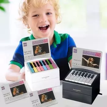 Пианино календарь 2025 Мини пианино настольный календарь с 52 нотами на 27 карточках USB перезаряжаемое пианино для друзей чёрный