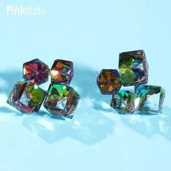 Pinkdudu модные градиентные квадратные стеклянные креативные серьги-гвоздики, индивидуальные легкие роскошные геометрические серьги для женщин PD1492 Green зелёный