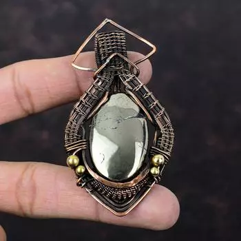 Пиритовый кулон, обернутый медной проволокой, кулон ручной работы, обернутый медной проволокой, ювелирные изделия высокого качества, кулон из драгоценного камня, пирит, ювелирные изделия для подарка