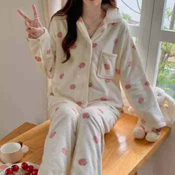 Пижама из кораллового бархата, женский зимний кардиган, клубничный, с длинными рукавами, фланелевый, из двух частей, утолщенный, теплый пижамный костюм M