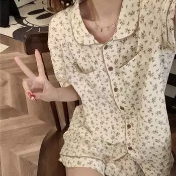 Пижама с цветочным принтом, женский пижамный комплект, корейская летняя пижама из 2 предметов, милая домашняя одежда для студентов M